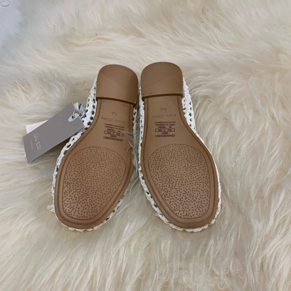 New! Zara Kids White Open Weave Mary Jane Flats - Picture 3 of 4